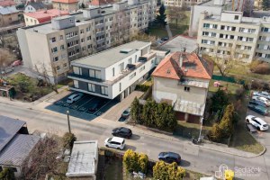 2360_3727899258.jpg