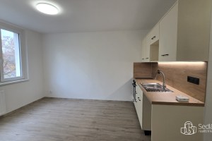 2787_7475543961.jpg